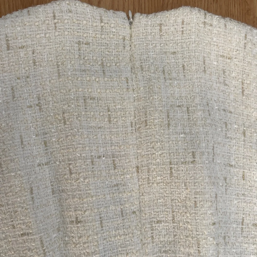 Donna Karan White and Gold Sleeveless Tweed Sheath Mini Dress Size 2 - Picture 13 of 13